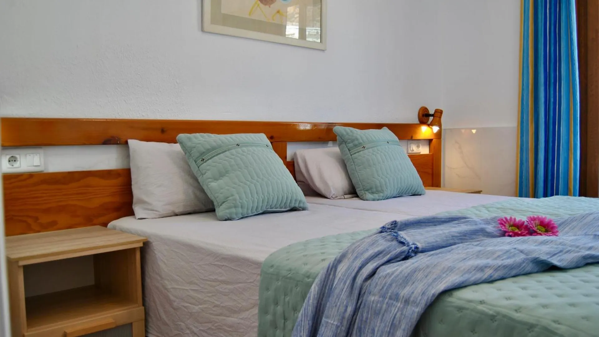 Montecarlo 35 And 45 First Row With Air Conditioning&Wi-Fi And Sound Insulation Puerto Rico  Puerto Rico (Gran Canaria)
